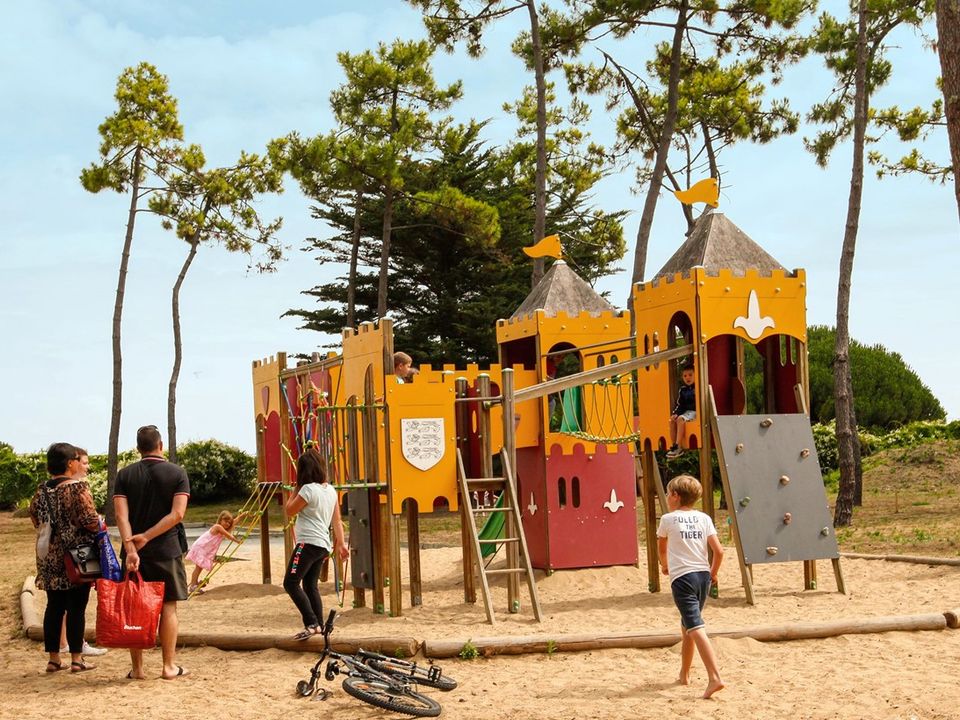 FLOWER Camping Tamarins Plage - Camping Charente-Maritime