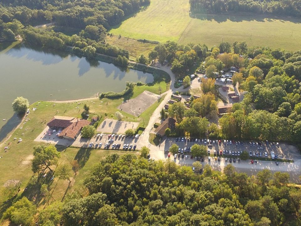 Camping La Grange du Pin - Camping Ain