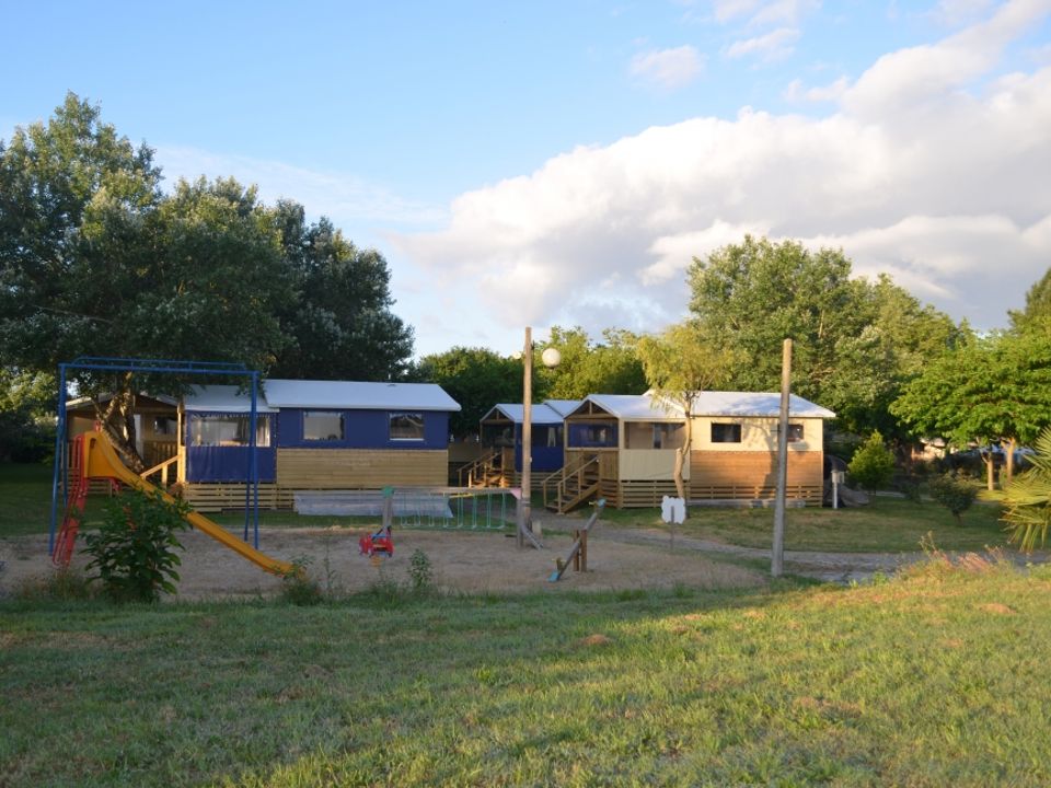 Camping ATC Routes du Monde La Hume - Camping Gironde