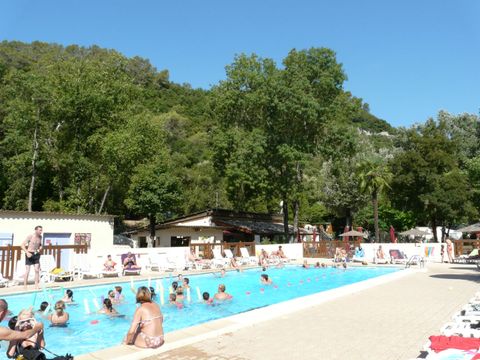 Camping  Au Vallon Rouge - Camping Alpes-Maritimes