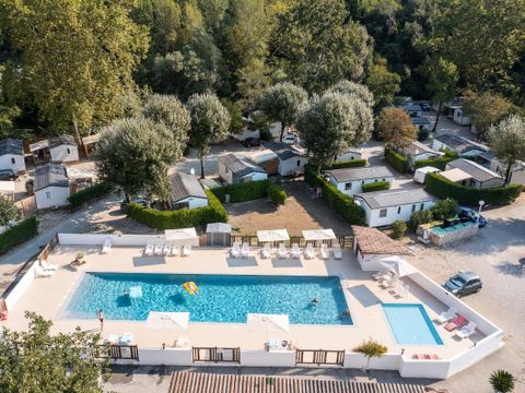 Camping  Au Vallon Rouge - Camping Alpes-Maritimes