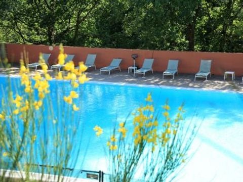 Village Vacances La Colline des Ocres - Camping Vaucluse - Image N°0