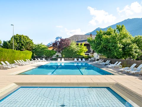 Camping Romanée - la Ferme de Serraz - Camping Haute-Savoie - Image N°2