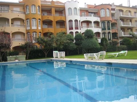 Apartaments Comte d'Empuries - Camping Girona