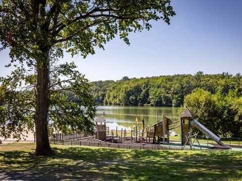 Flower Camping et Base de Loisirs de Rouffiac - Camping Dordogne - Image N°0