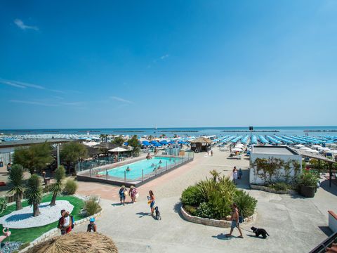 Camping Village Tahiti  - Camping Ferrara