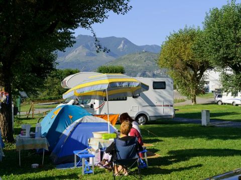 Camping Le Vieux Berger - Camping Hautes-Pyrénées - Image N°3