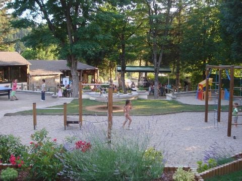 Camping Le Jardin des Cévennes - Camping Lozère - Image N°3