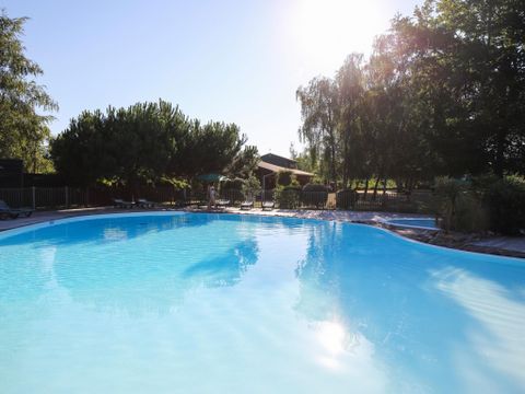 Camping De Bordeaux - Camping Gironde