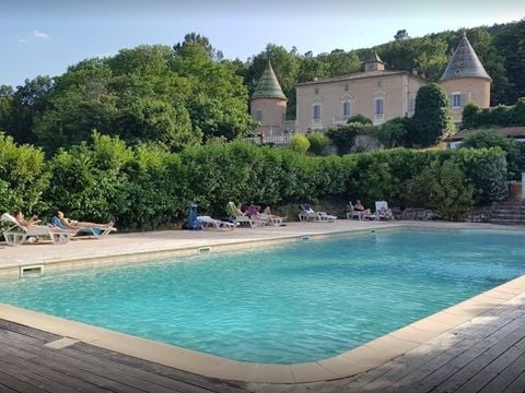 Camping Château de l'Eouvière - Camping Var