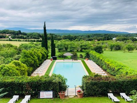 Camping Château de l'Eouvière - Camping Var