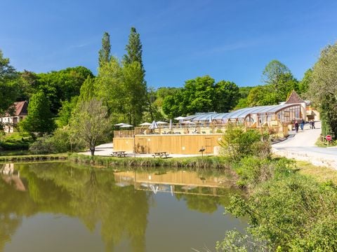 Camping Le Val d'Ussel - Camping Dordogne - Image N°2