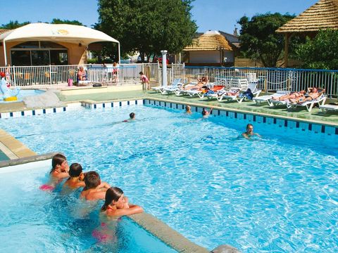 Camping Sites et Paysages - Le Petit Bois - Camping Ardèche - Image N°0