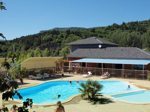 Flower Camping La Dourbie - Camping Aveyron - Image N°0