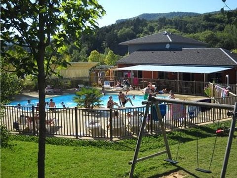 Flower Camping La Dourbie - Camping Aveyron - Image N°2