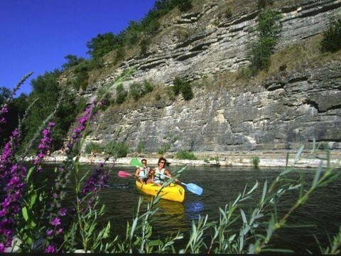 Flower Camping Le Plan d'eau - Camping Ardèche - Image N°2