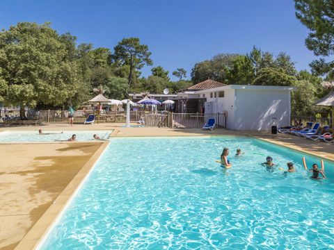 Flower Camping Monplaisir | Camping Oléron 4 étoiles - Camping Charente-Maritime - Image N°4