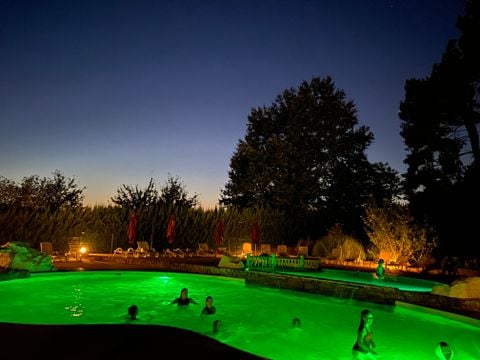 Camping Domaine des Grands Pins  - Camping Dordogne - Image N°5