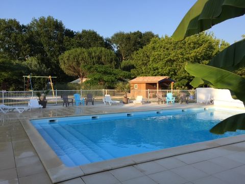 Camping La Chesnays - Camping Gironde