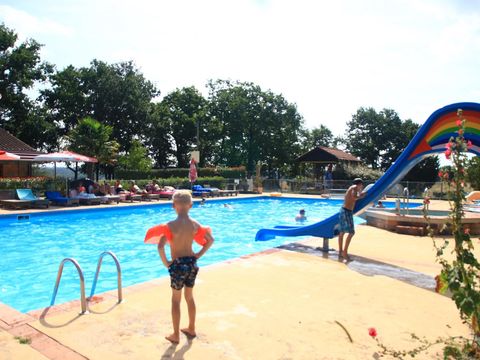 Camping La Fontaine du Roc - Camping Lot-et-Garonne