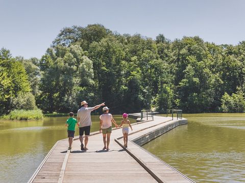 Camping La Grange du Pin - Camping Ain