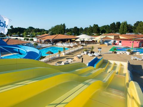 Tour Opérateur et particuliers sur camping Les Charmettes -  Funpass non inclus - Camping Charente-Maritime - Image N°0