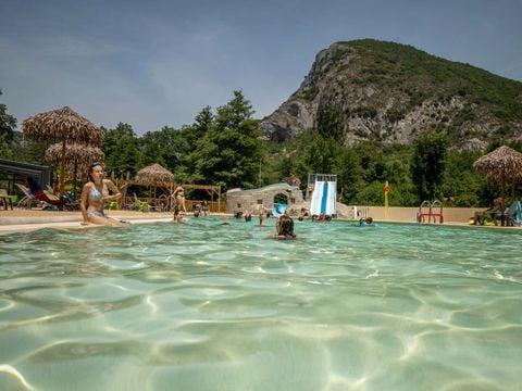 Camping des Grottes - Camping Ariège