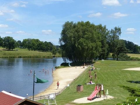 Flower Camping l'Air du Lac - Camping Haute-Vienne - Image N°3