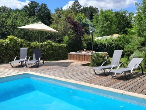 Camping Naturiste Le Champ de Guiral - Camping Lot