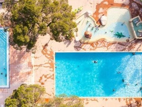 Tour Opérateur sur le Camping La Pierre Verte - Camping Var