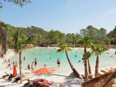 Tour Opérateur sur le Camping La Pierre Verte - Camping Var - Image N°0