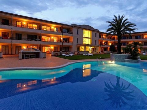 Golf Beach Apart-Hotel - Camping Girona - Image N°2