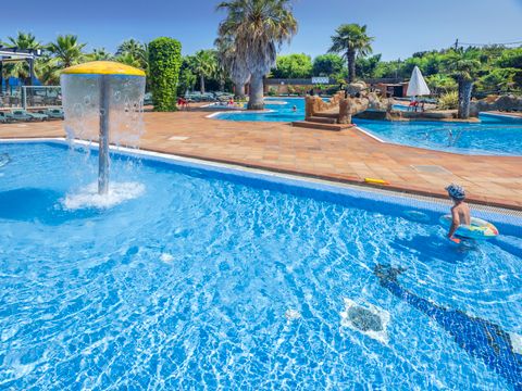 Apartamentos Solmar - Camping Girona