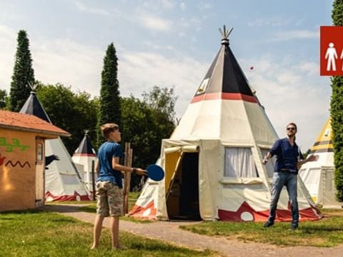 Attractie- & Vakantiepark Slagharen - Camping Hardenberg - Image N°0