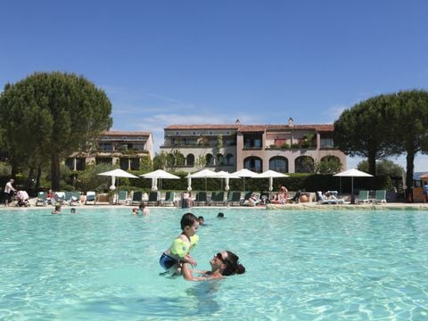 Pierre & Vacances Village Pont-Royal en Provence - Camping Bouches-du-Rhône - Image N°0