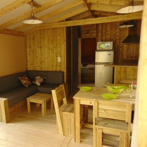 AUßERGEWÖHNLICHE UNTERKUNFT 6 Personen - Sweet Flower Premium auf Stelzen 43m² / 2 Zimmer - Terrasse