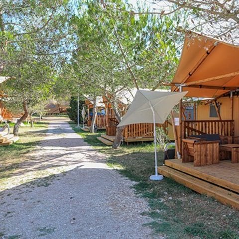 SafariZelt 6 Personen - Safari Lodge Zelt | 3 Schlafz. | 6 Pers. | 1 Bad | Klimaanlage