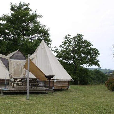 AUßERGEWÖHNLICHE UNTERKUNFT 7 Personen - Tipi Lodge 6/7 Pers.