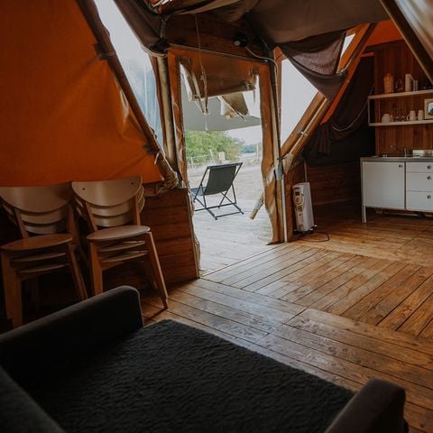 AUßERGEWÖHNLICHE UNTERKUNFT 7 Personen - Tipi Lodge 6/7 Pers.