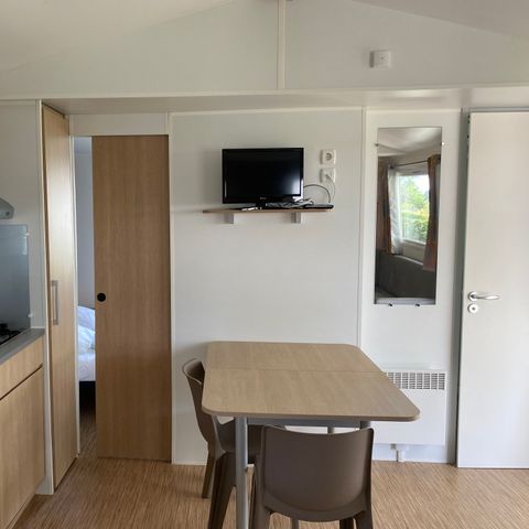 Mobilheim 6 Personen - Standard 35m² (3 Zimmer) mit überdachter Terrasse + TV