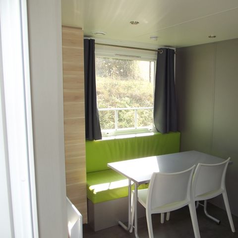 Mobilheim 4 Personen - Confort 4p (27m²) mit überdachter Terrasse, 2 Schlafzimmer, klimatisiert