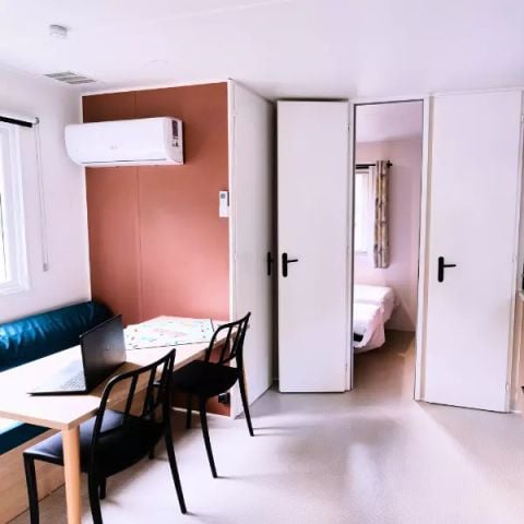 Mobilheim 5 Personen -  Premium 3 Zimmer 4 Personen + 1 Kind -6 Jahre Klimatisiert