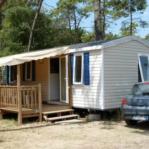 Mobilheim 6 Personen - HALBÜBERDACHTE TERRASSE