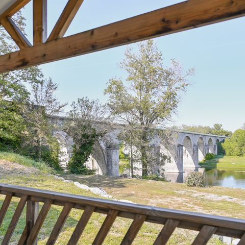 Mobilheim 4 Personen - Pommier mit Blick auf den Fluss