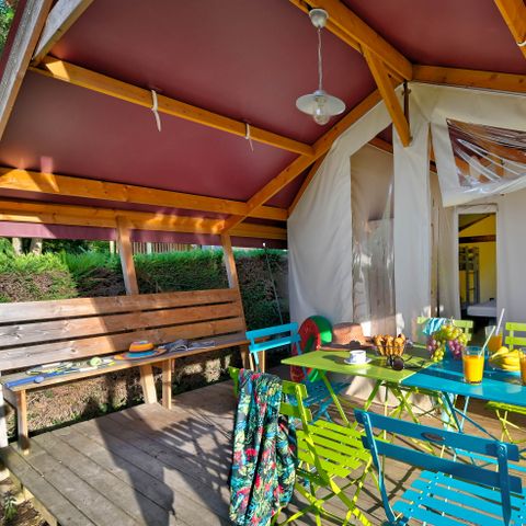 Bungalowzelt 4 Personen - Freeflower Confort 22m² (2 Zimmer) + Überdachte Terrasse 5 Pers.