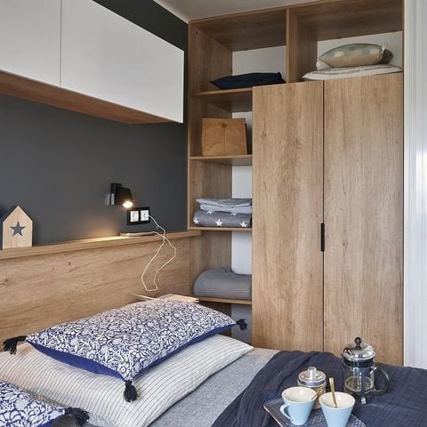 Mobilheim 4 Personen - Premium (2019)-2 Schlafzimmer-großes Wohnzimmer TV, Esszimmer,Küche-große Terrasse-free WIFI