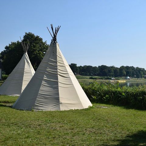 AUßERGEWÖHNLICHE UNTERKUNFT 4 Personen - Tipis 4 Pers.