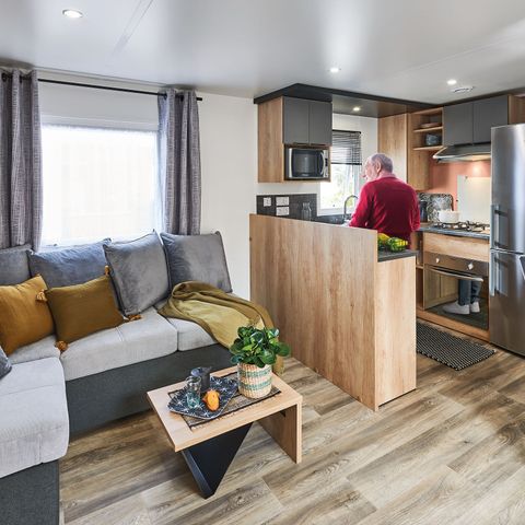 Mobilheim 4 Personen - Premium 36m² (2 Schlafzimmer) - halbüberdachte Terrasse