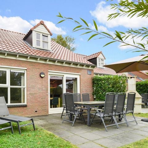 Bungalow 8 Personen - 8L2