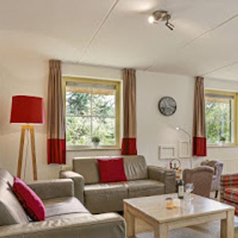 FERIENHAUS 6 Personen - 6DLK (max. 4 Erwachsene & 2 Kinder)